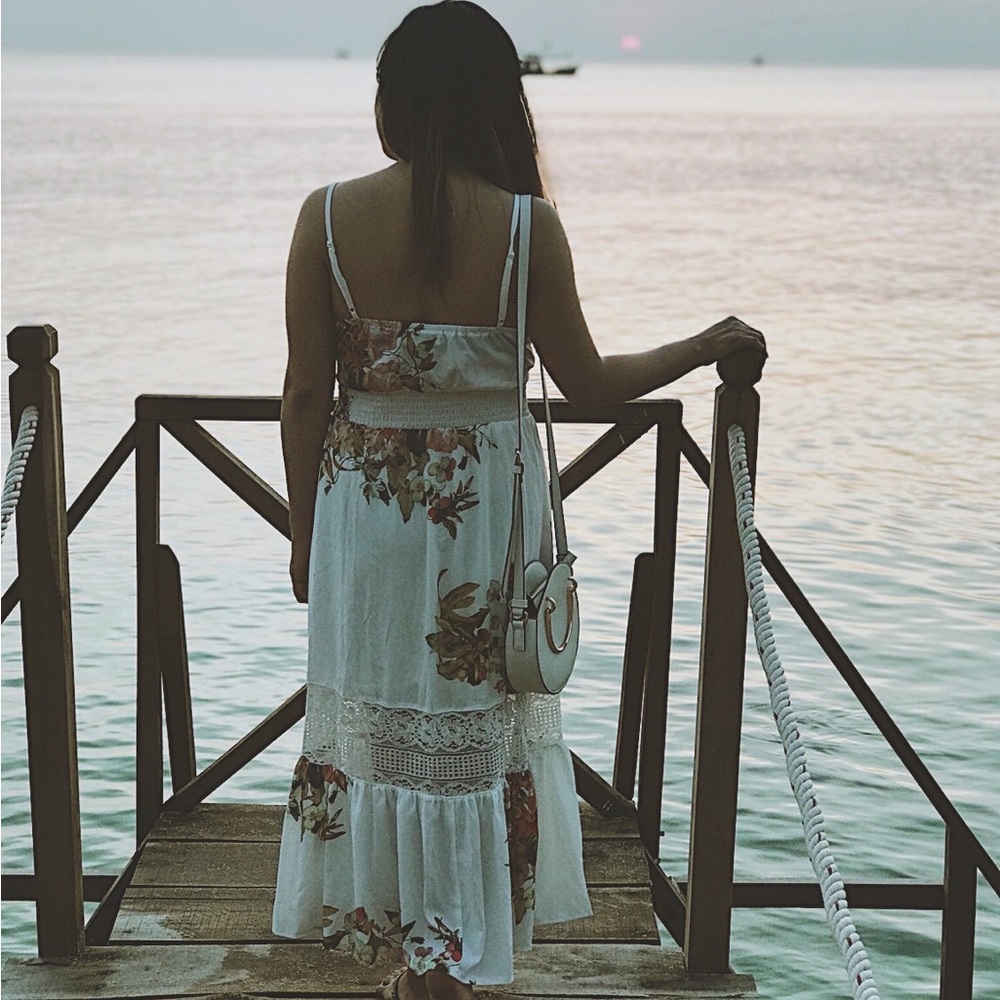 Hello Molly floral and lace maxi dress - Picture 10 of 13
